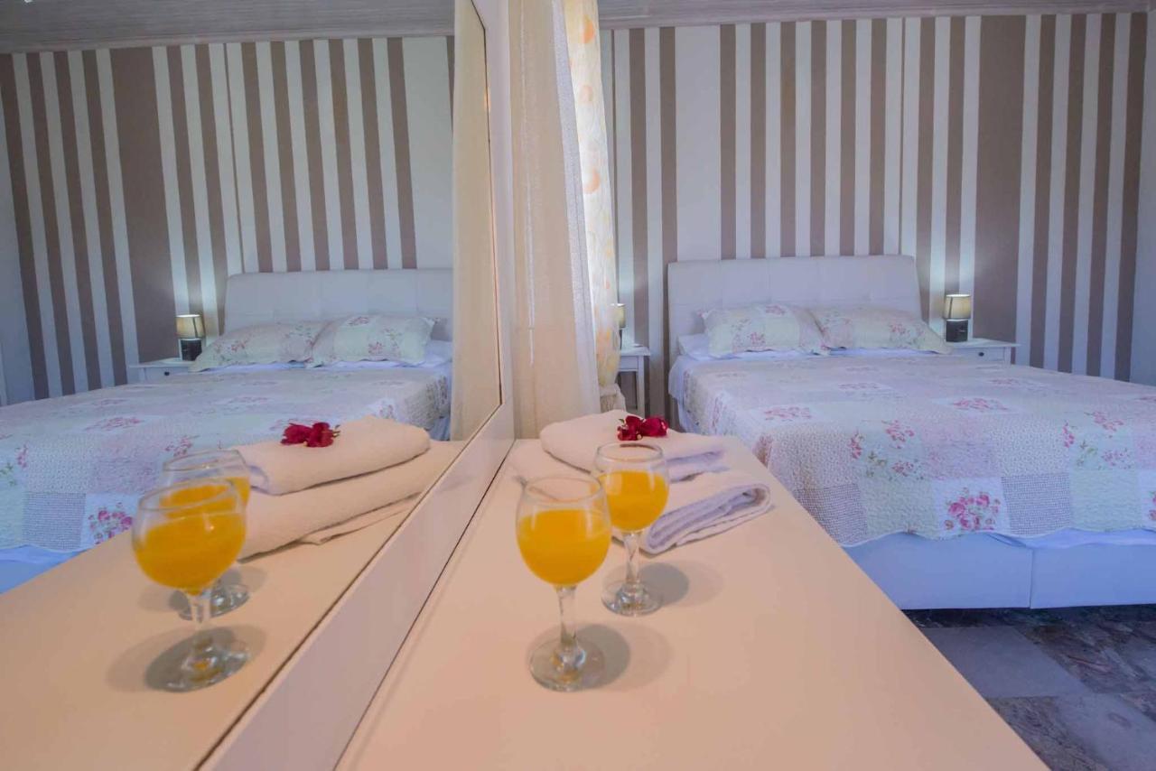 Villa Zapphira Peritheia Corfu Bagian luar foto