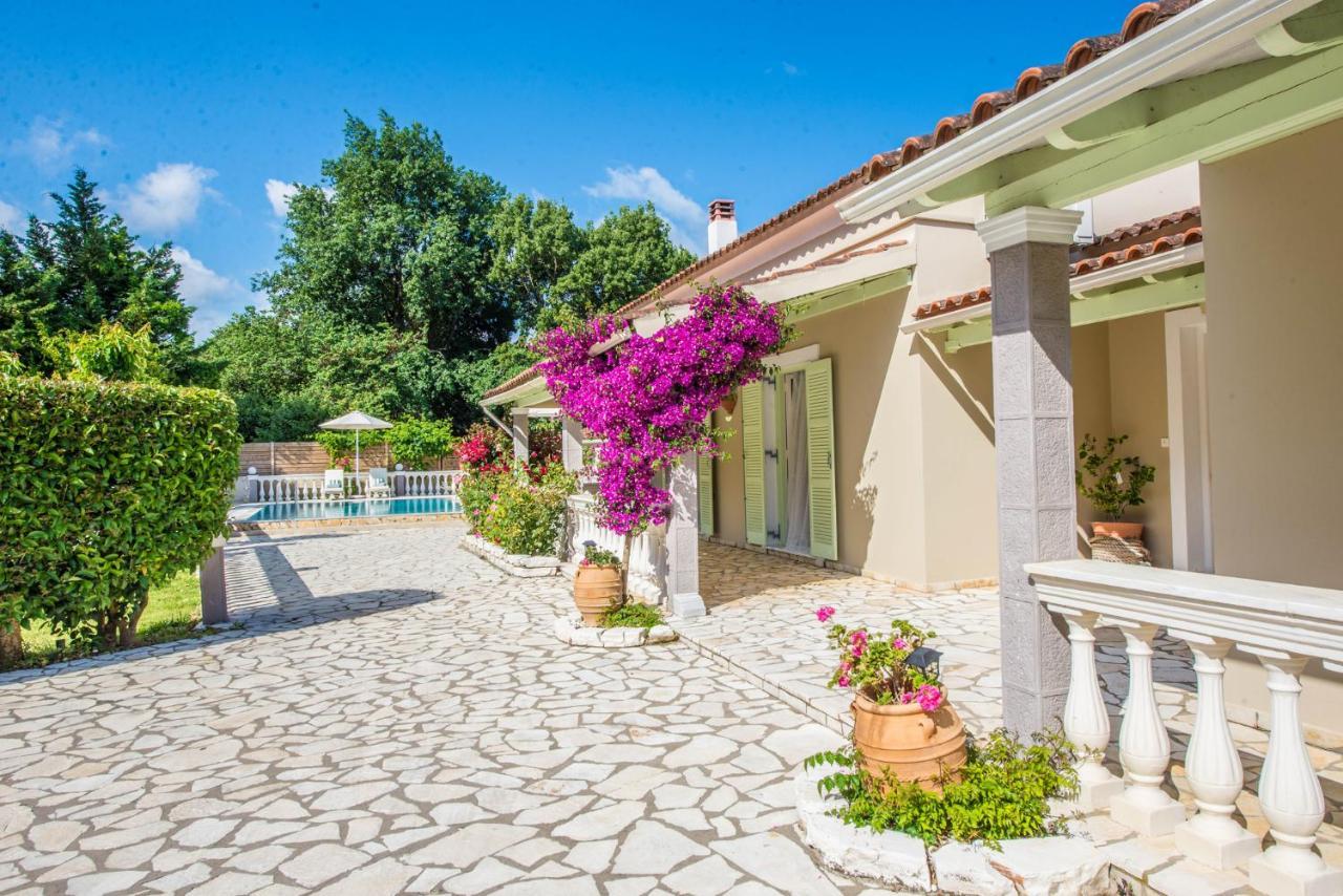 Villa Zapphira Peritheia Corfu Bagian luar foto
